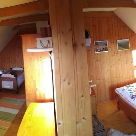 Casa de Férias Holidayhouse Alzbetka *