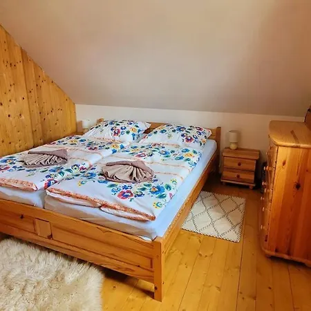 Casa de Férias Holidayhouse Alzbetka